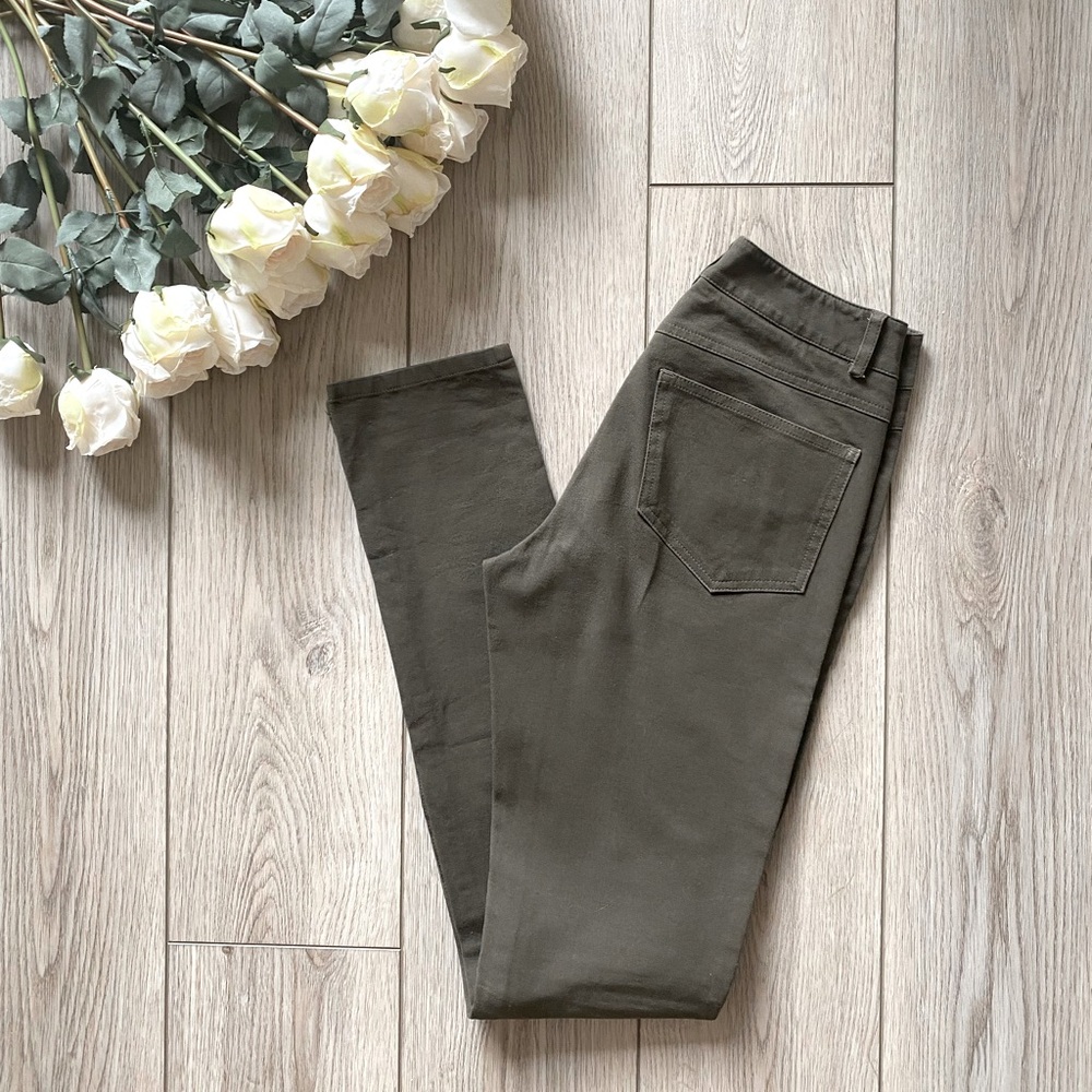 Woman skinny jeans